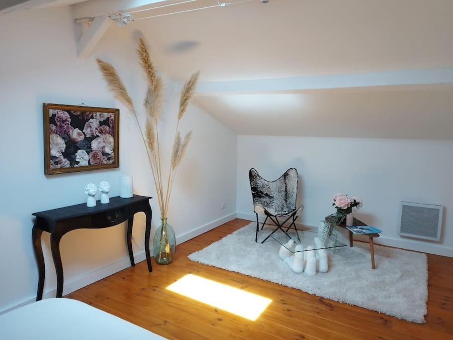 Appartement Proche Aeroport & Indret ブーグネ エクステリア 写真