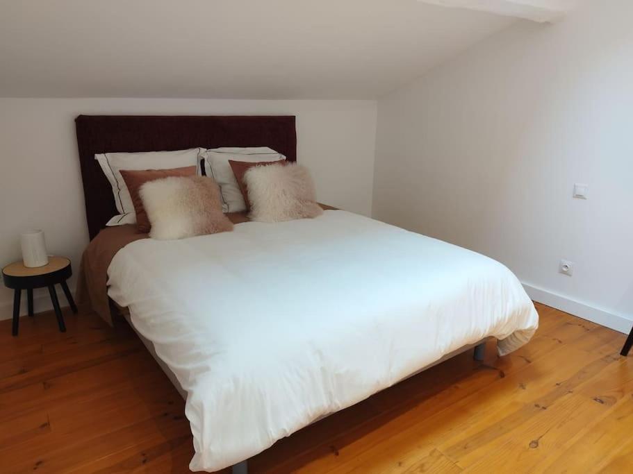 Appartement Proche Aeroport & Indret ブーグネ エクステリア 写真