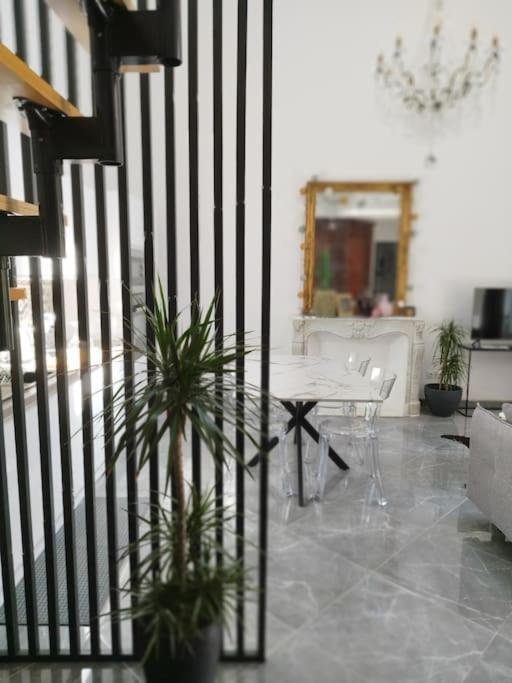 Appartement Proche Aeroport & Indret ブーグネ エクステリア 写真